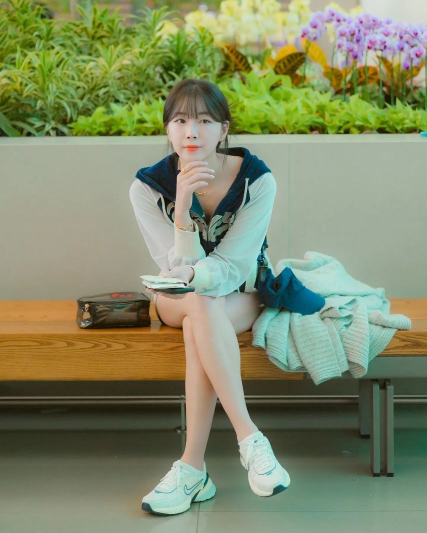 안지현