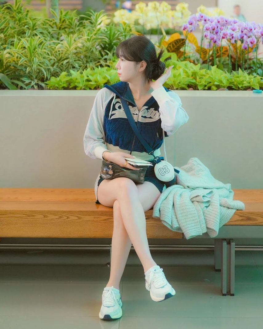 안지현