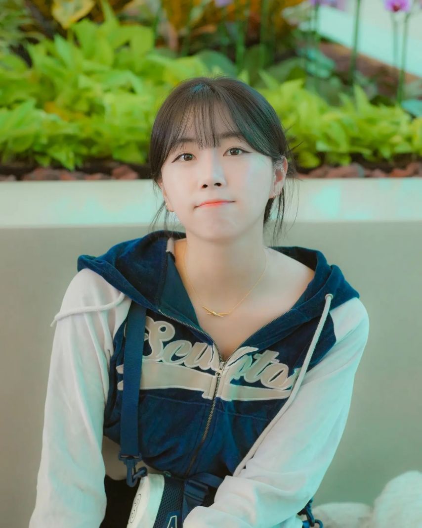 안지현