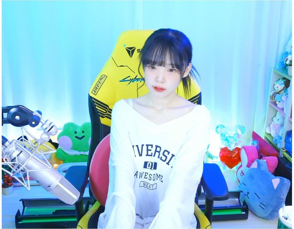 수염 없는 새봄추