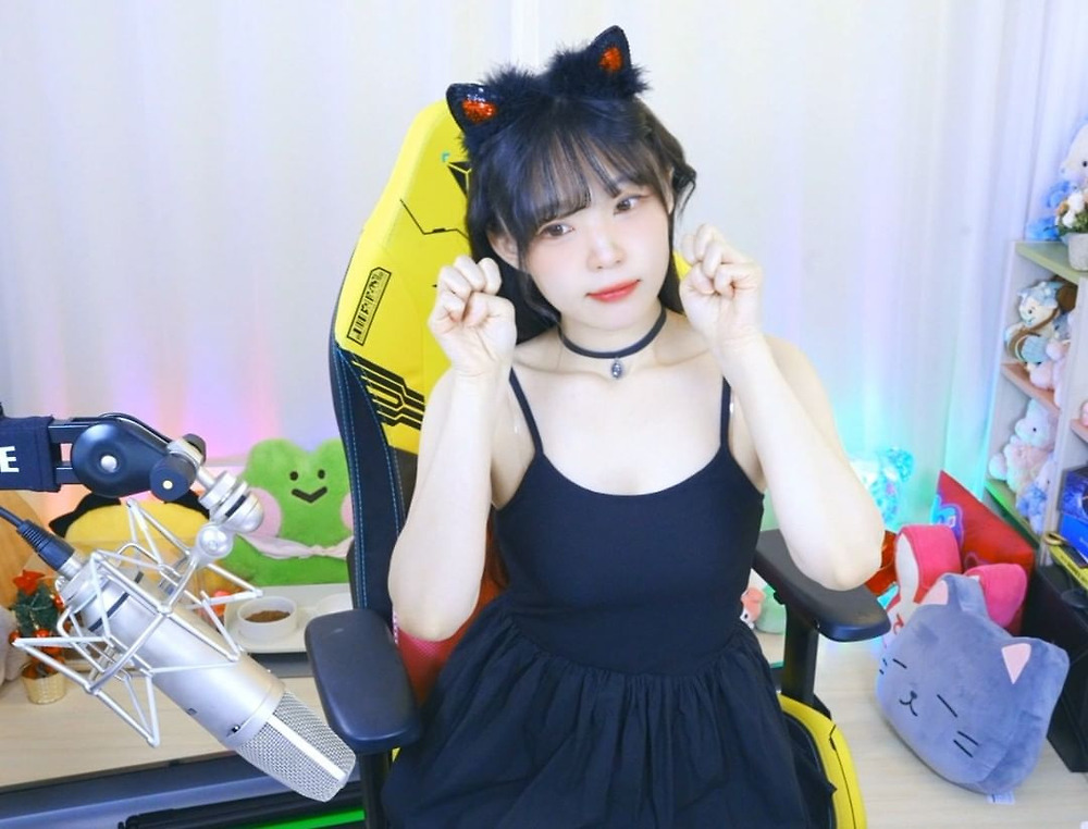 수염 없는 새봄추