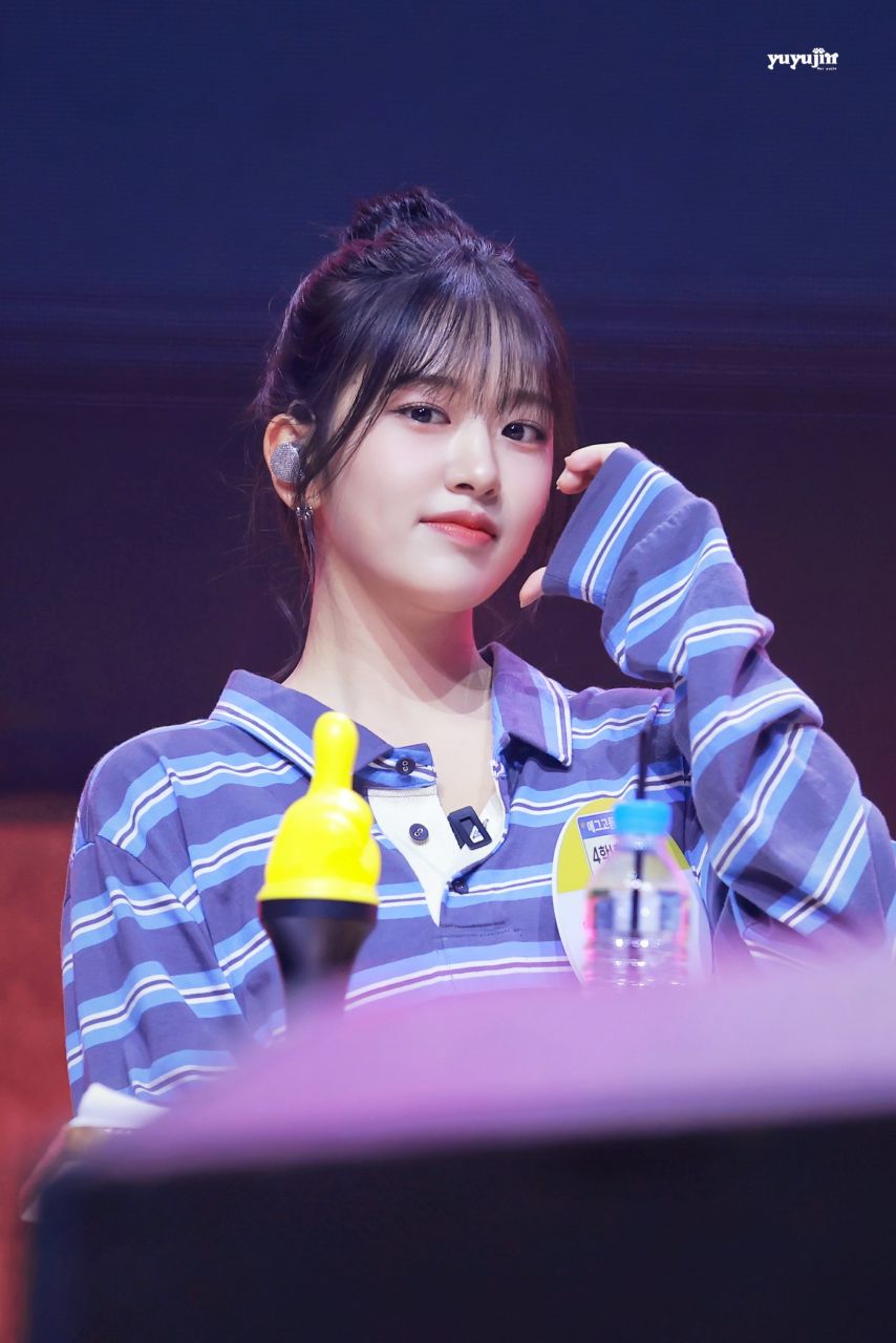 아이브 안유진
