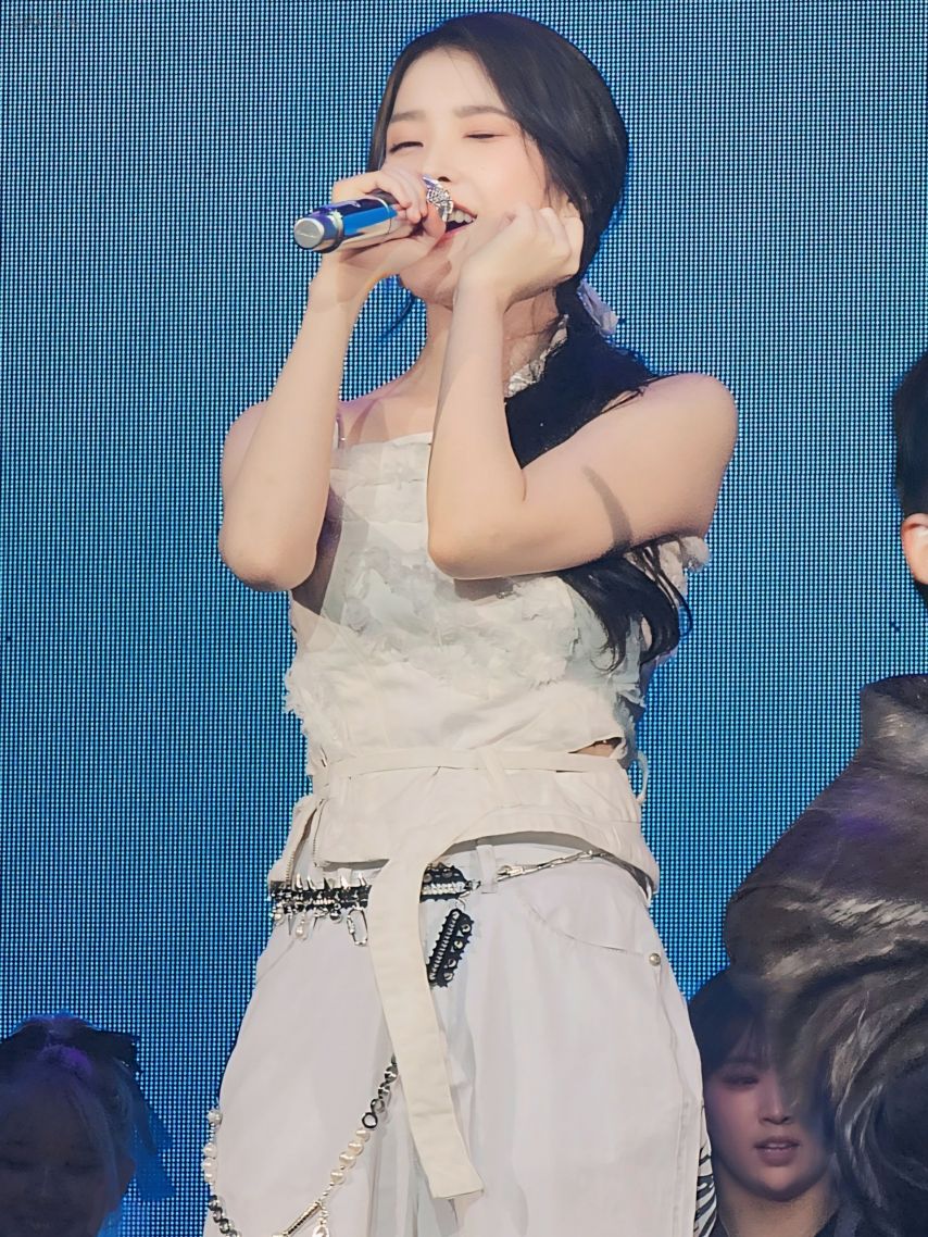 아이유 월드투어 콘서트 모음2