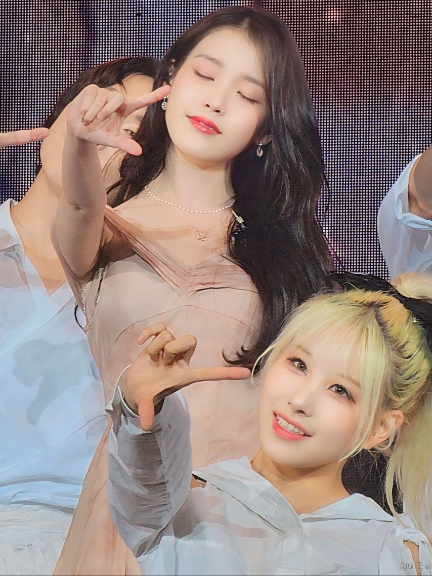 아이유 월드투어 콘서트 모음2