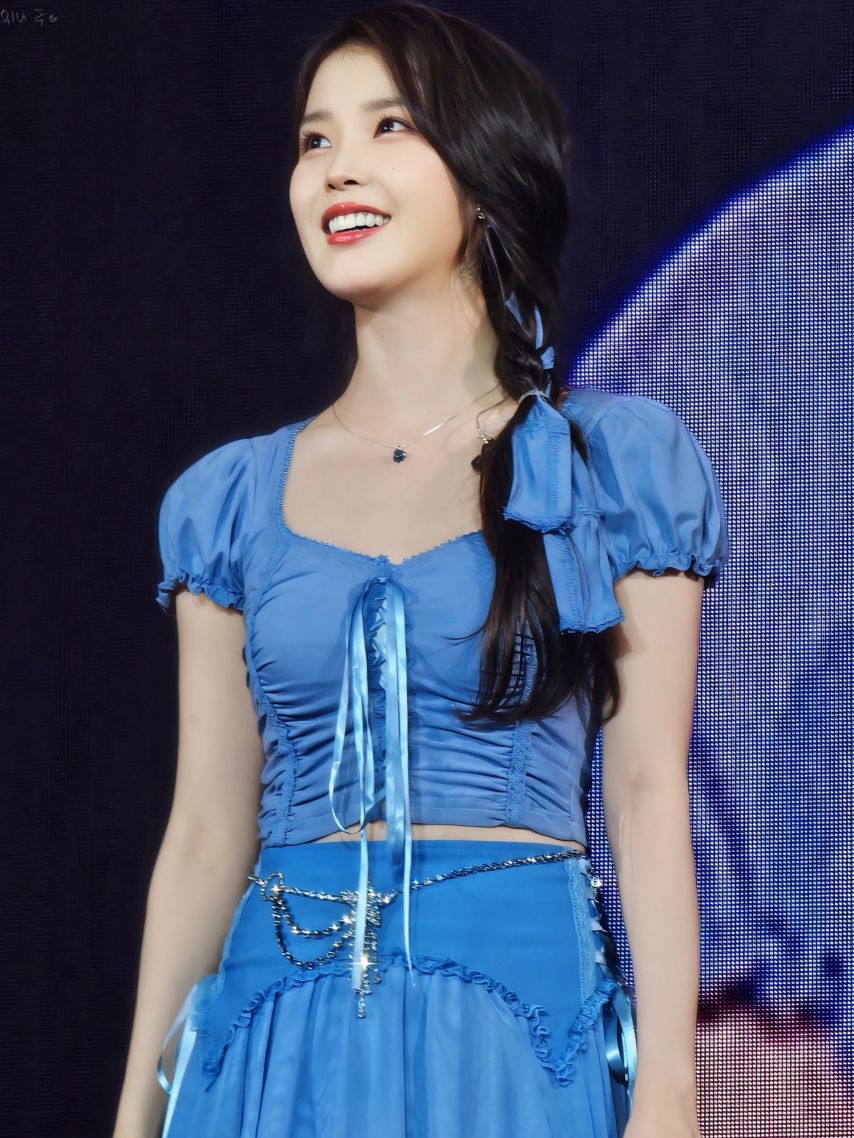 아이유 월드투어 콘서트 모음3