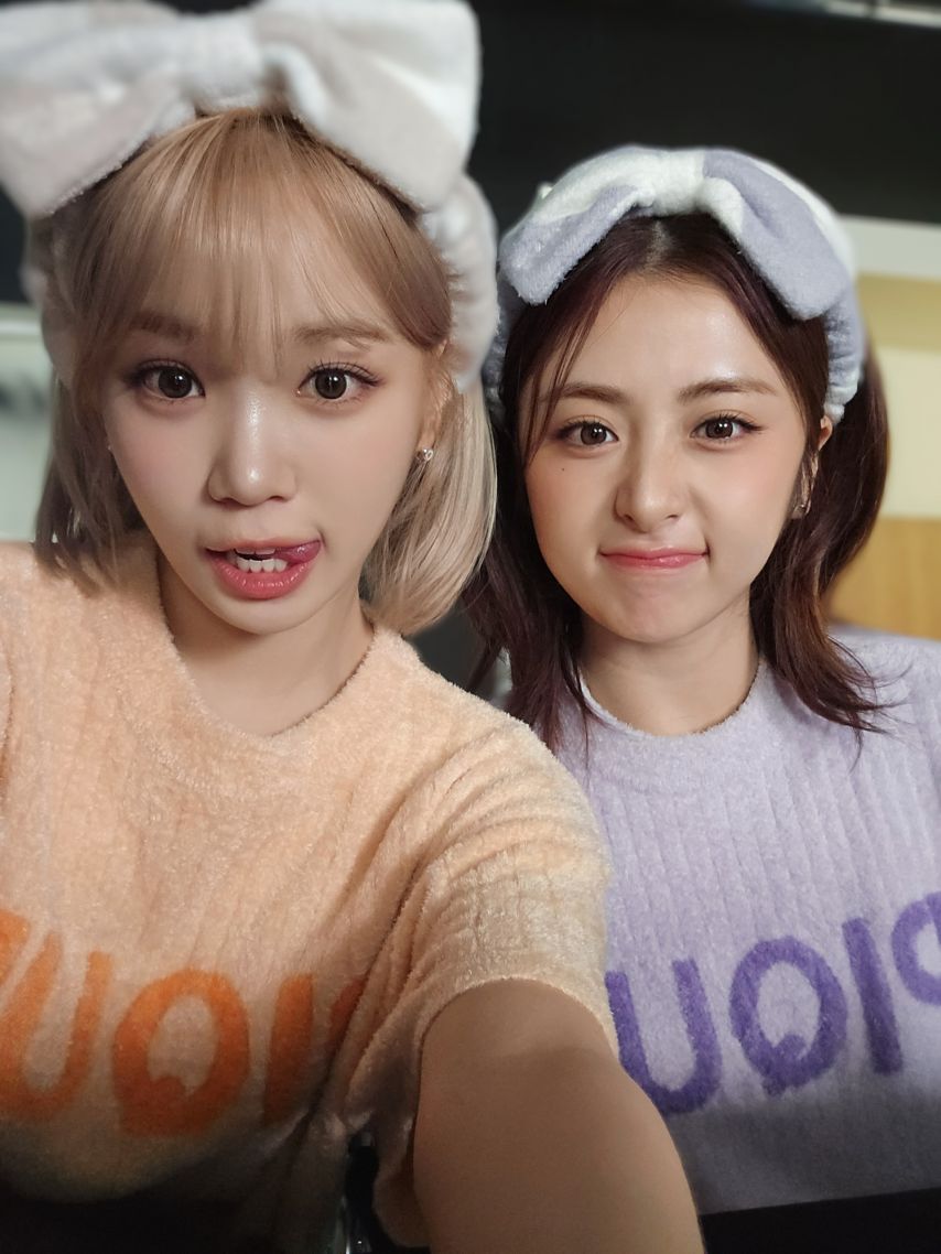 르세라핌 허윤진 생일 (사쿠라,김채원,홍은채)