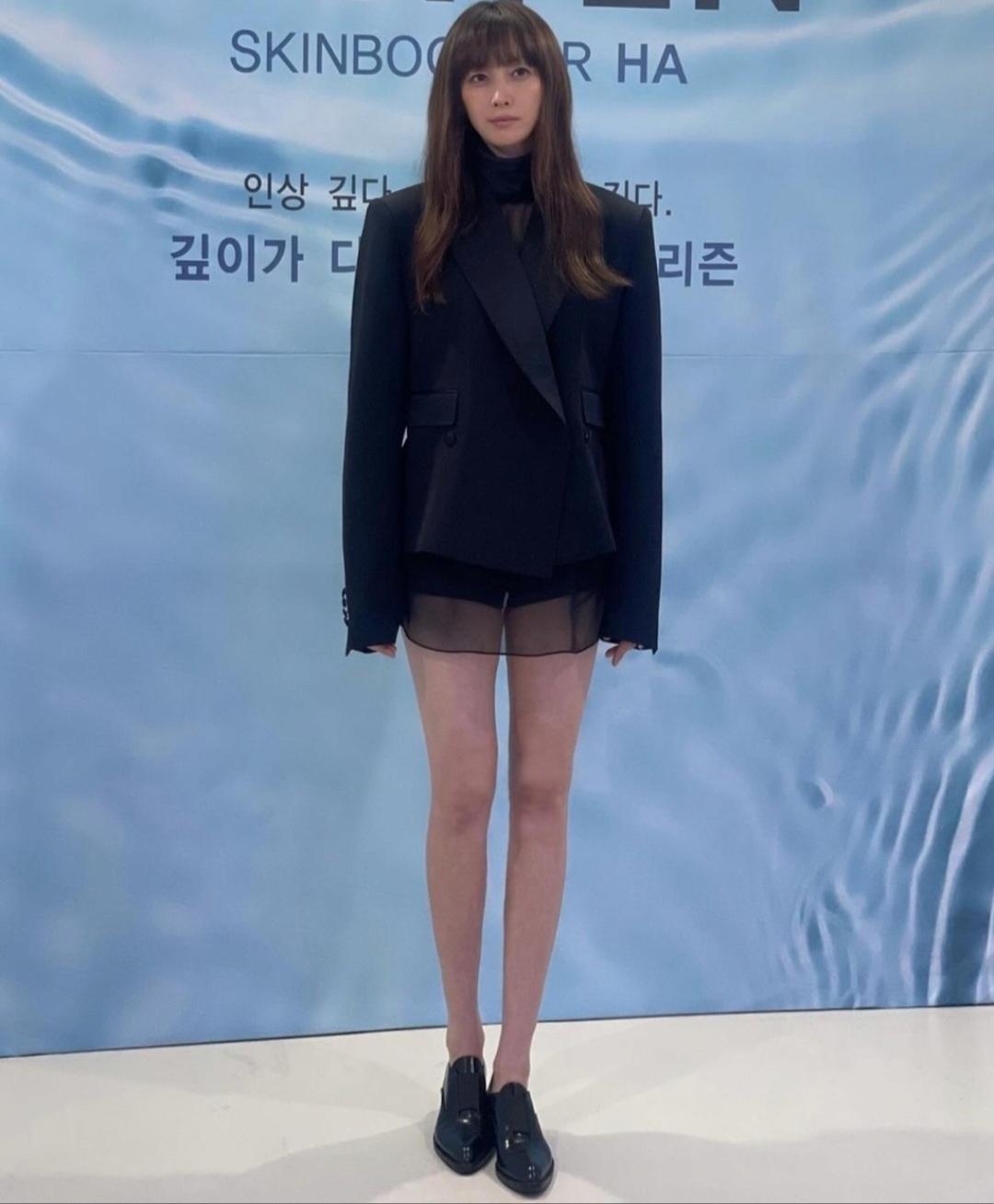 오늘자 성수행사 배우 이나영 근황
