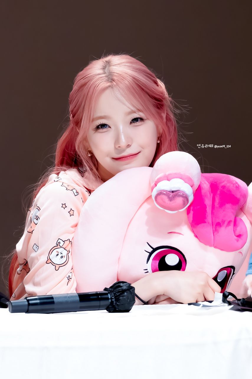 프로미스나인 백지헌