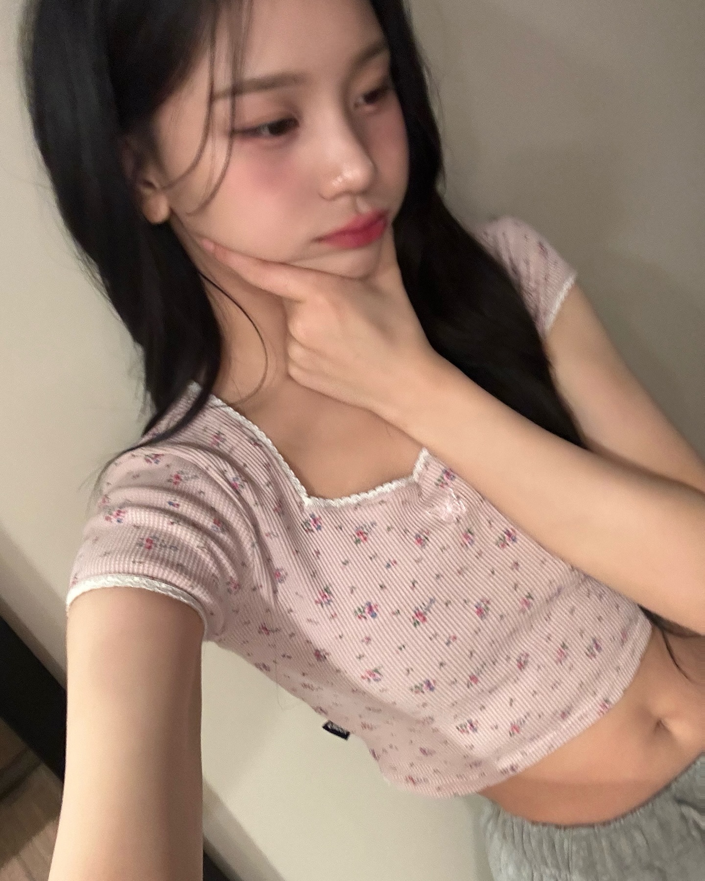 데님 초미니 엉덩이 흔드는 비비지 엄지 아찔한 엉벅지 + 배꼽