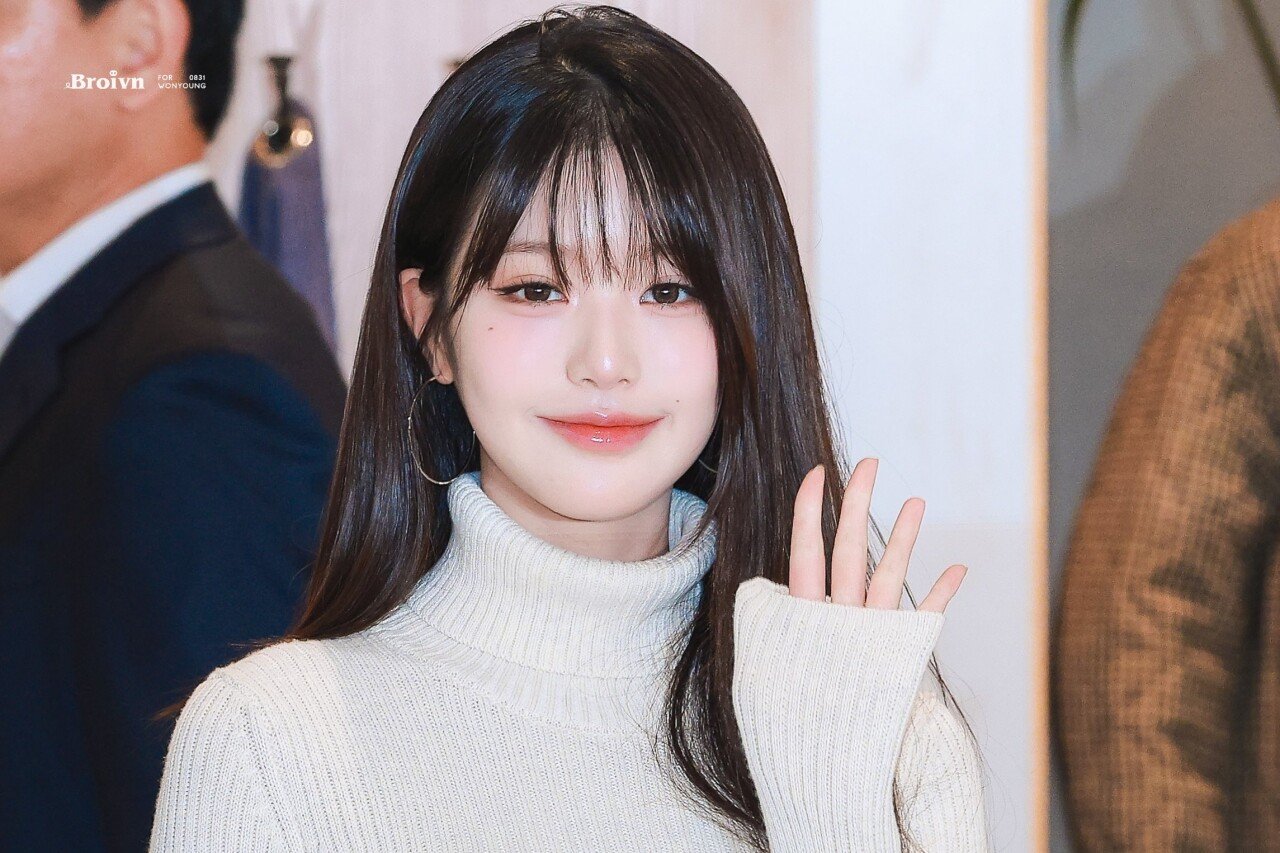 오늘자 더현대 타미힐피거 팝업스토어 아이브 장원영