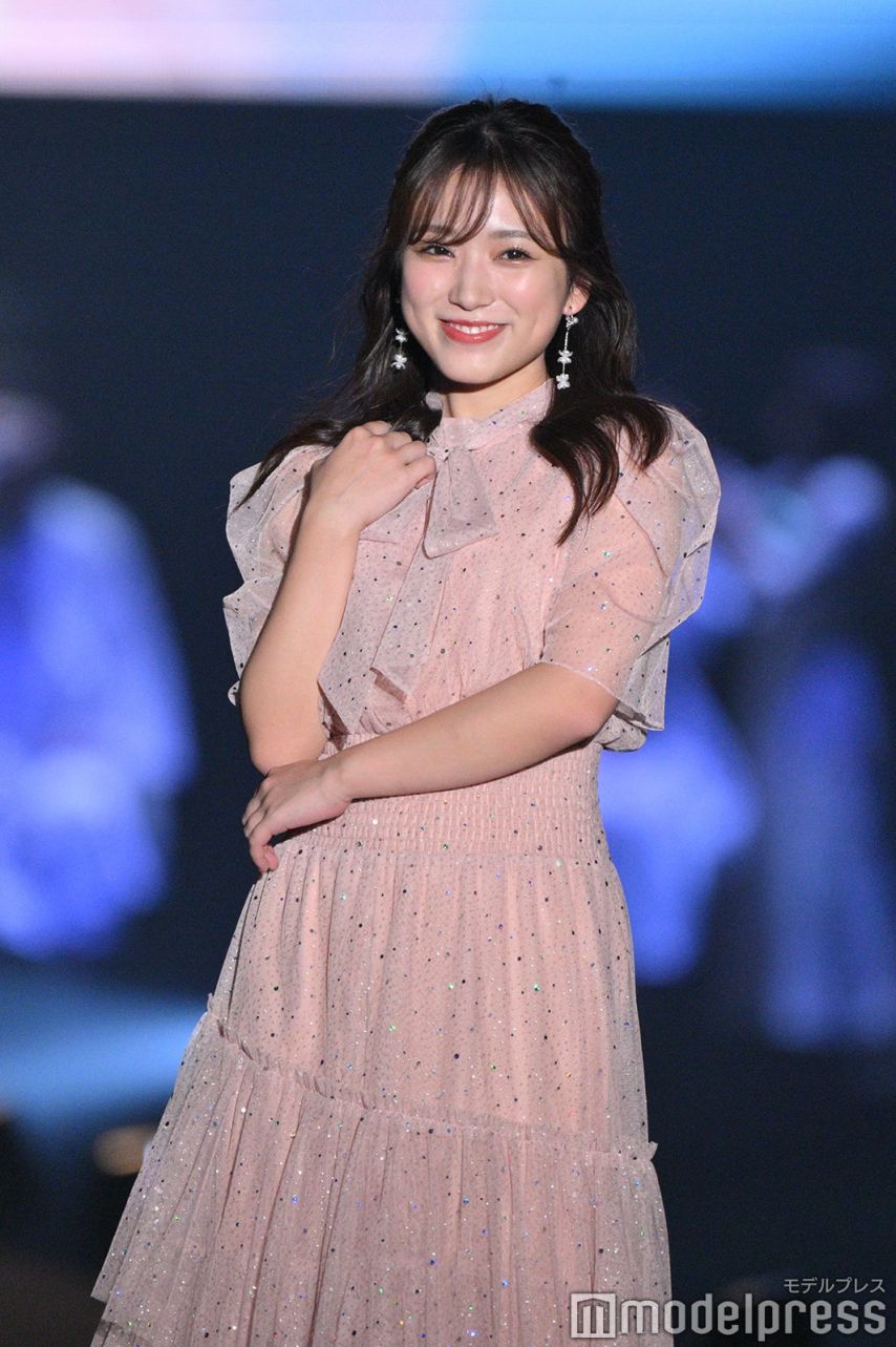 [아이즈원] 나코  ...  히토미