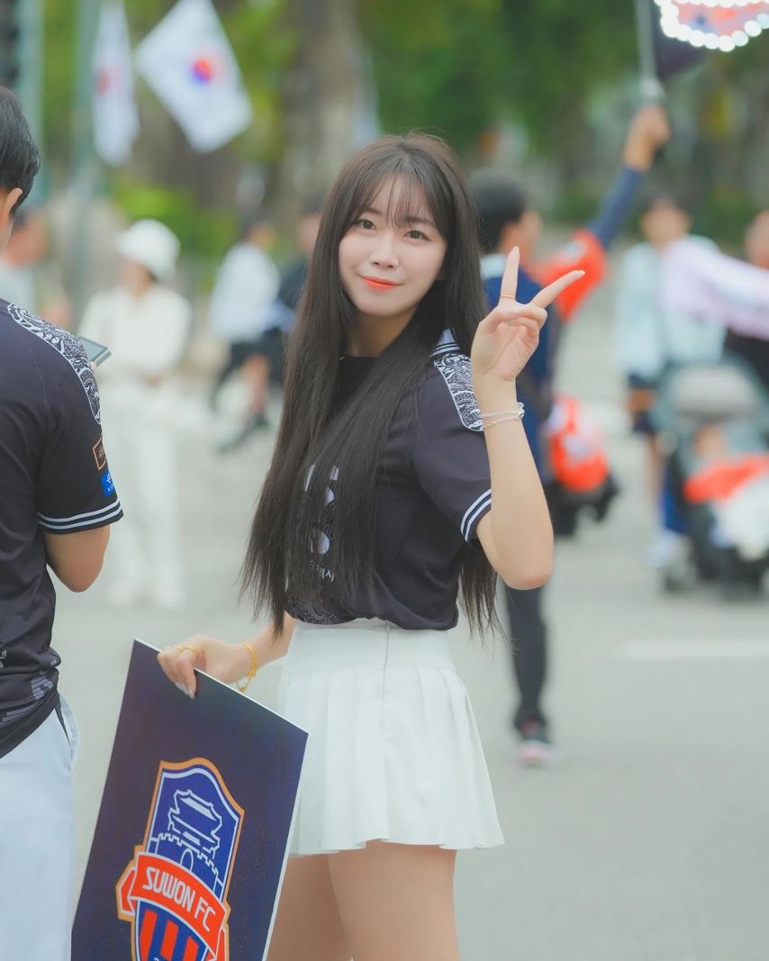 안지현