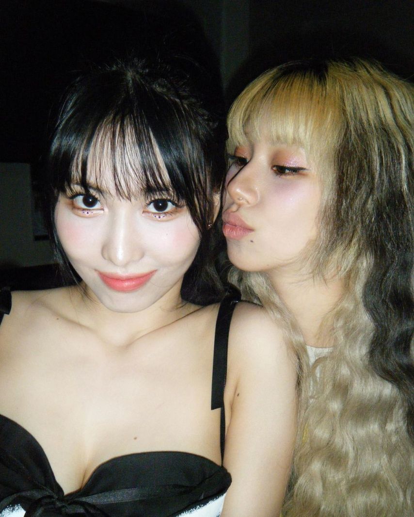 트와이스 모모 with 다현, 채영