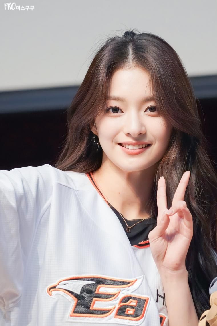 프로미스나인 이나경