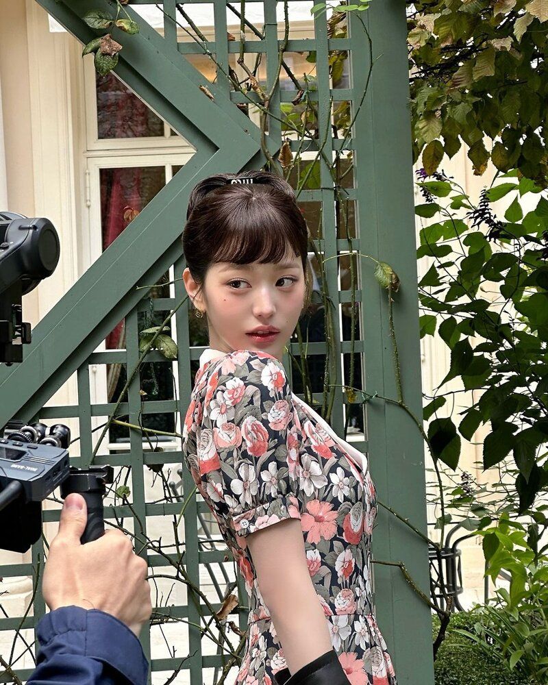 장원영(아이즈) 파리 미우미우쇼