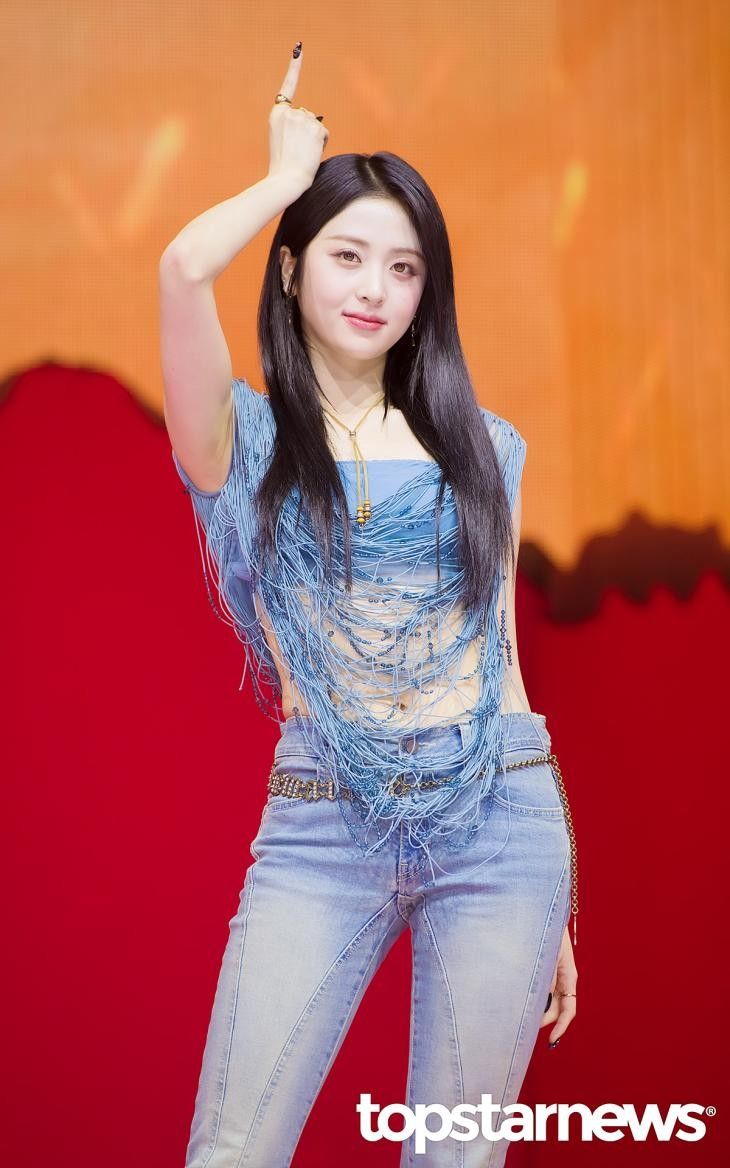 르세라핌 허윤진