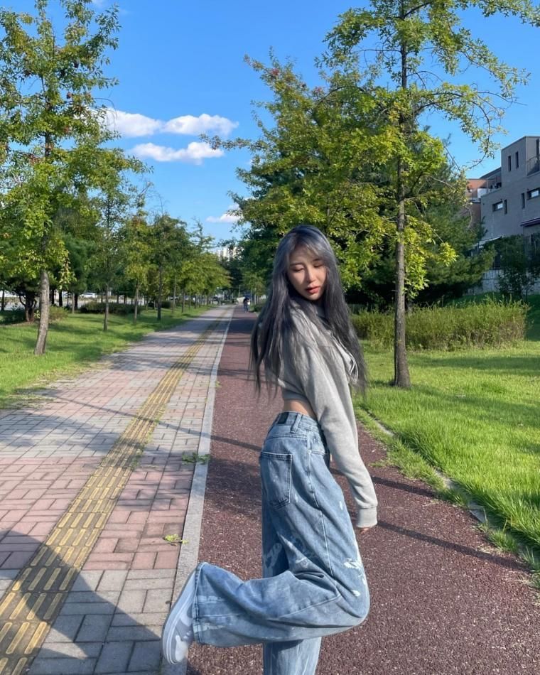 이채연