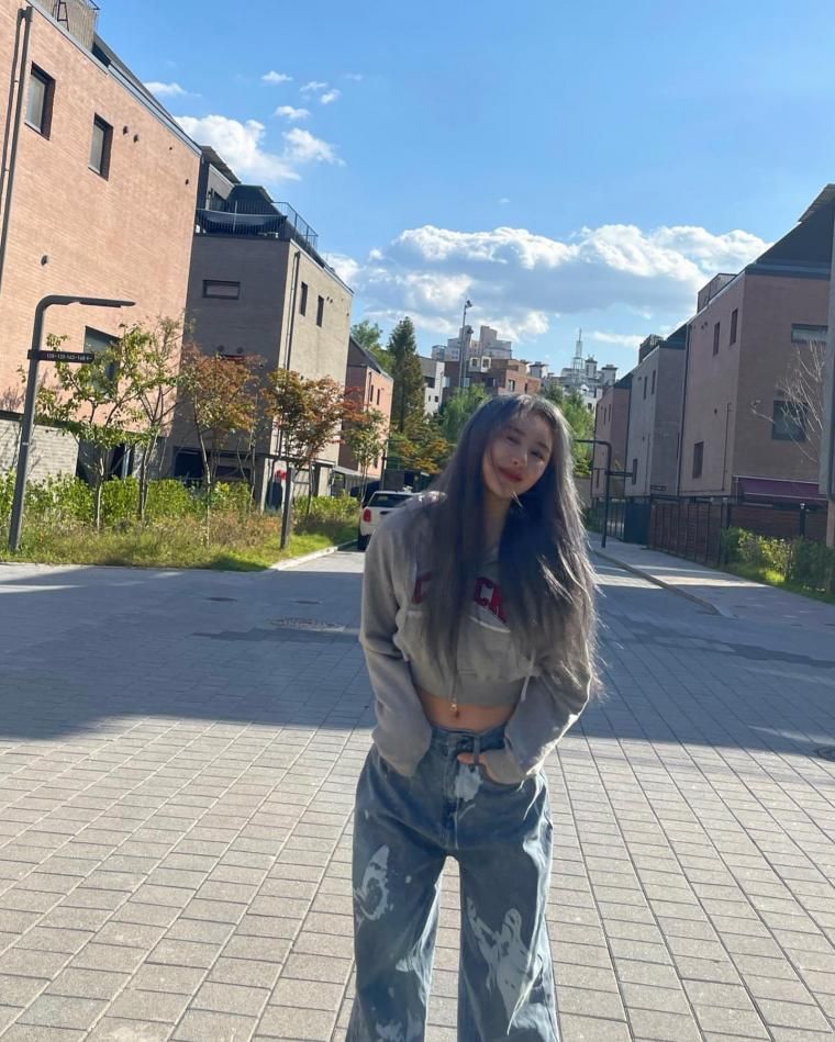 이채연