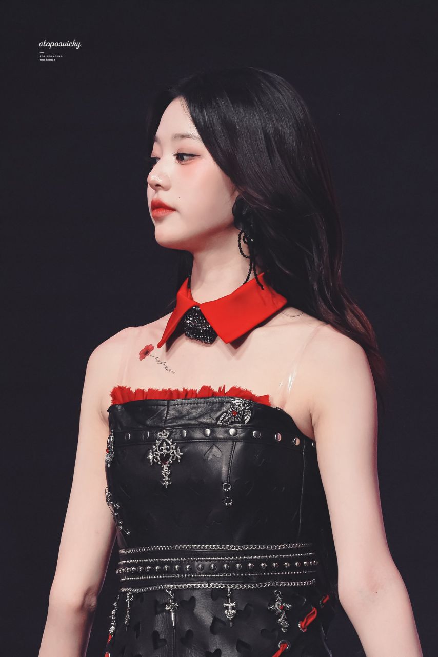 장원영 (아이브)