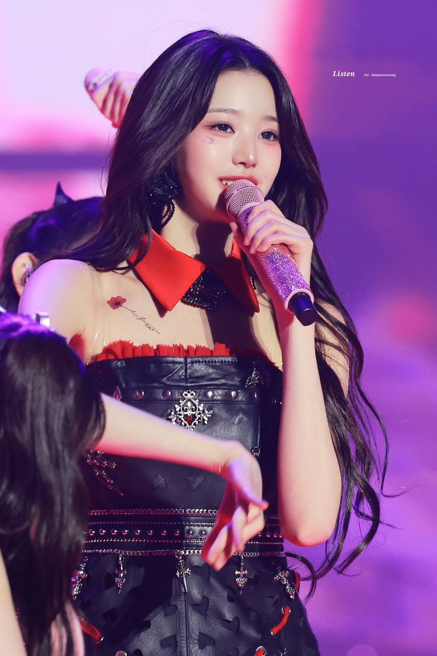 장원영 (아이브)
