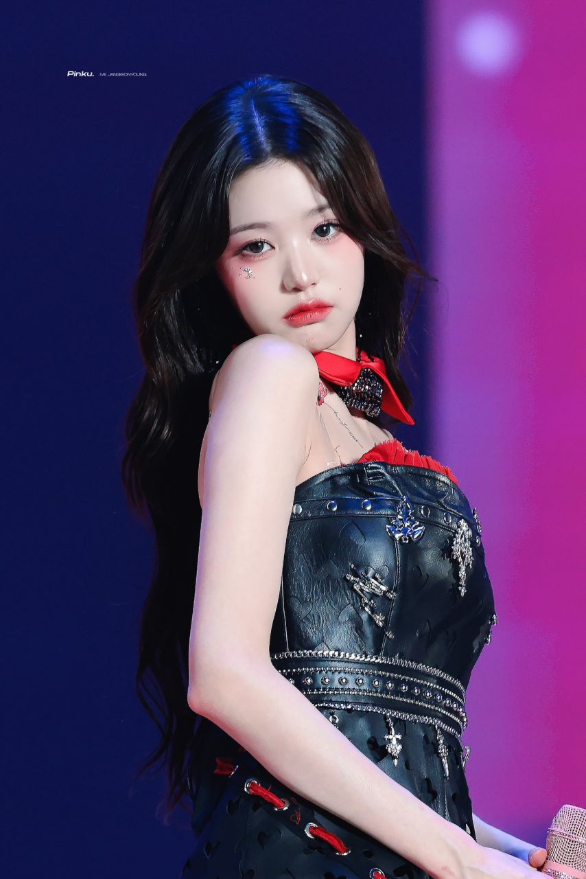 장원영 (아이브)