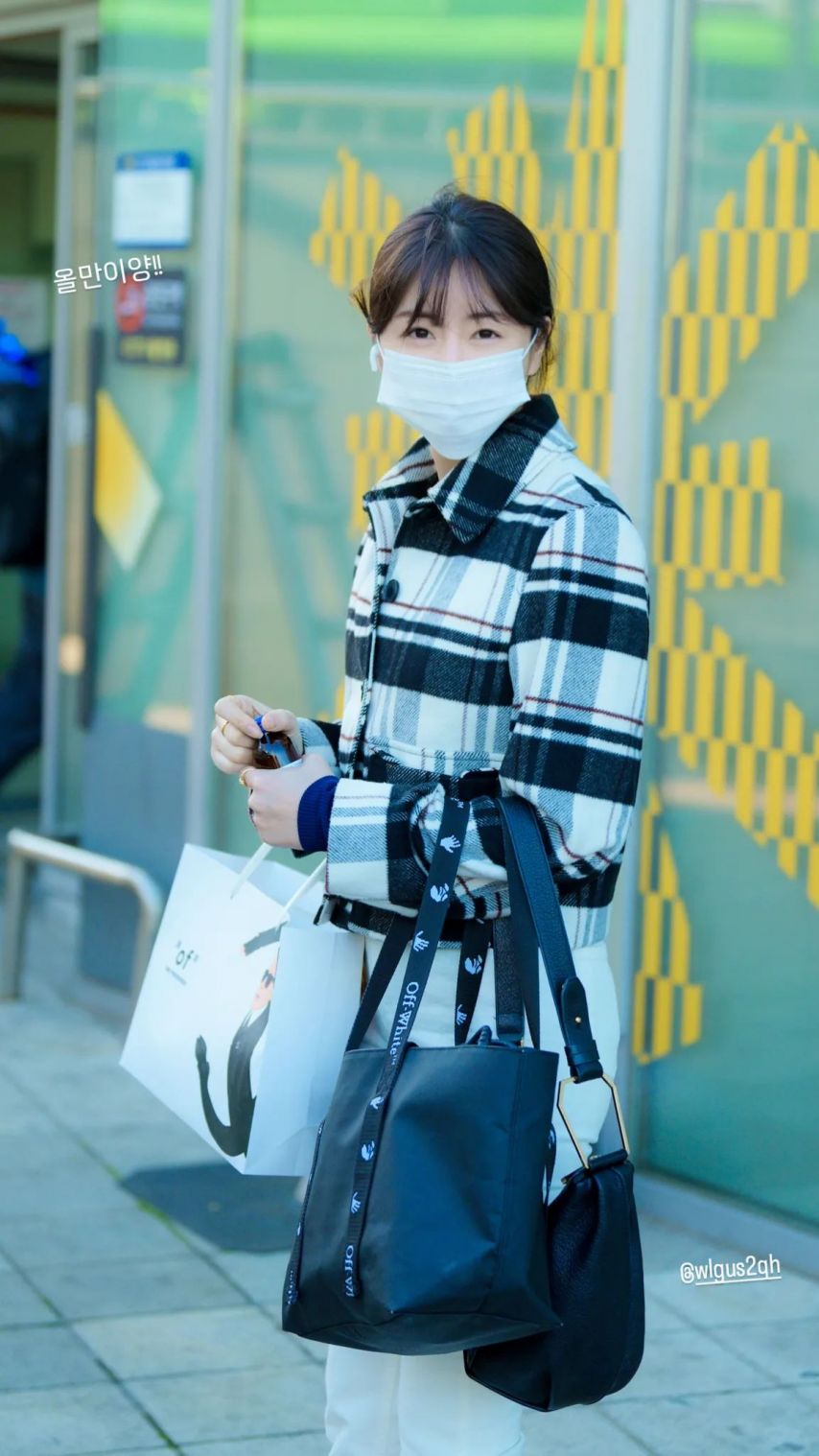안지현