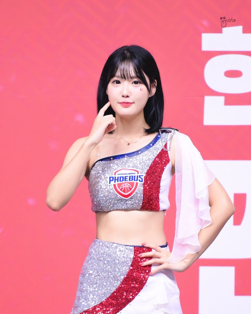 최홍라