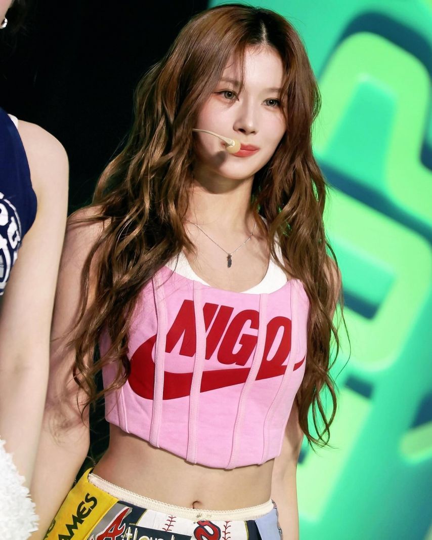 트와이스 사나