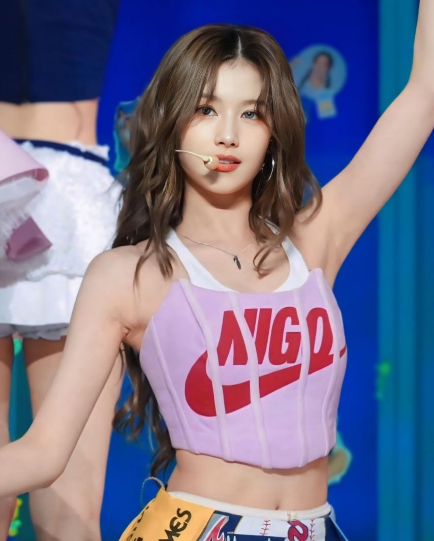 트와이스 사나