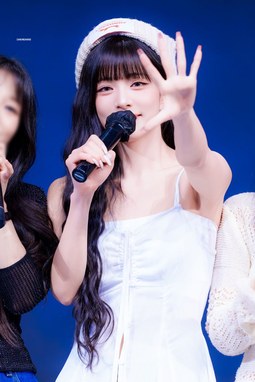 프로미스나인 이채영