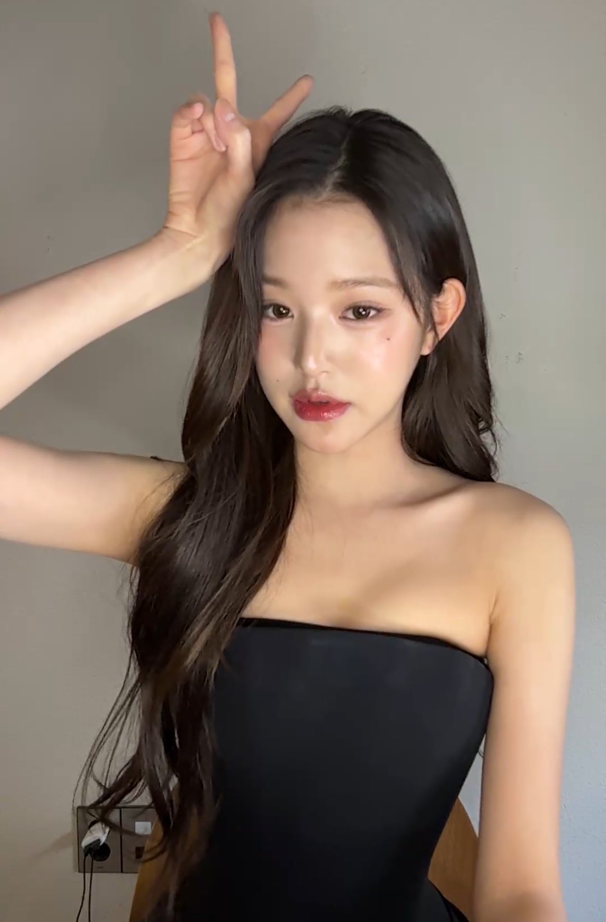 실시간 라이브 방송중인 아이브 장원영 얼굴