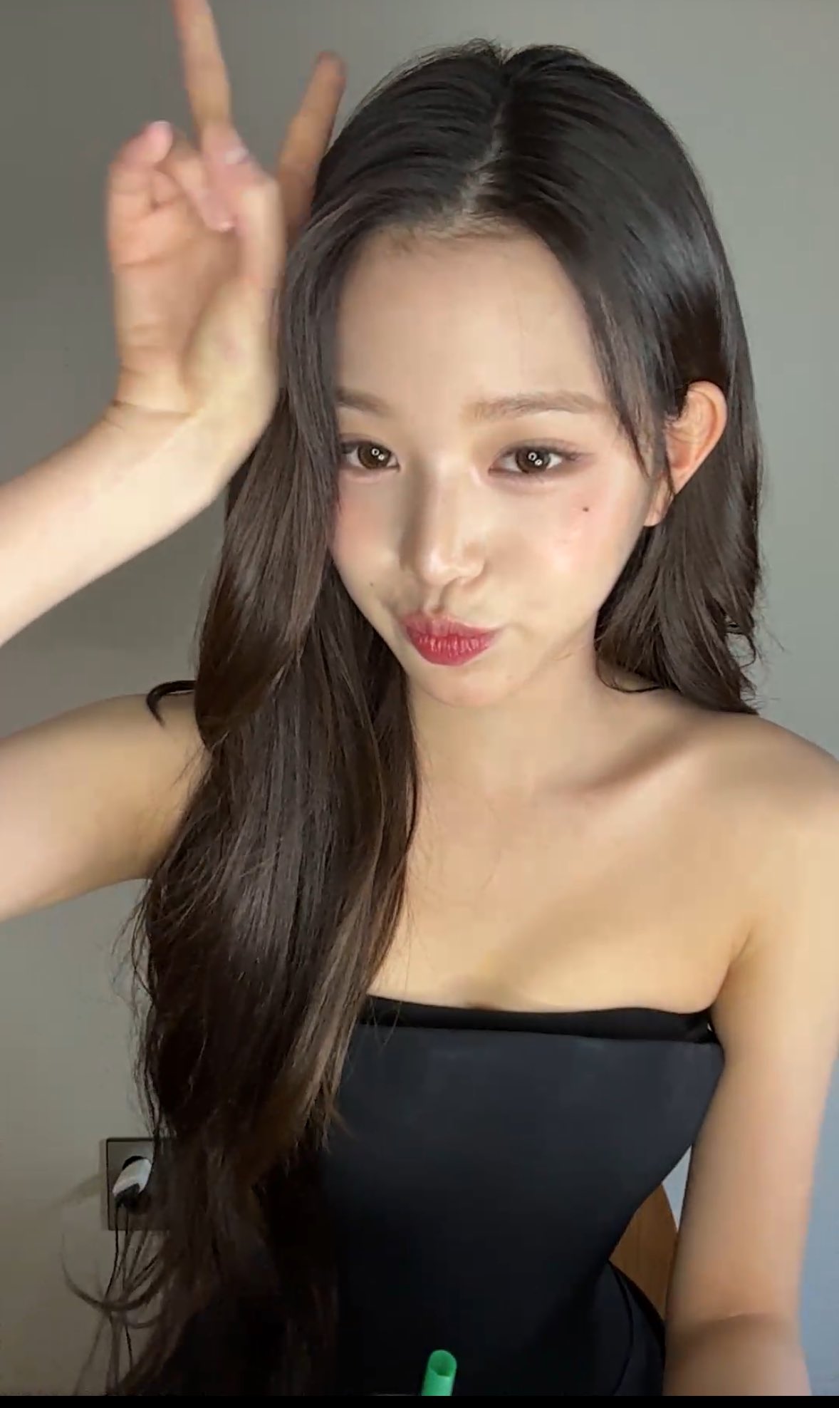 실시간 라이브 방송중인 아이브 장원영 얼굴