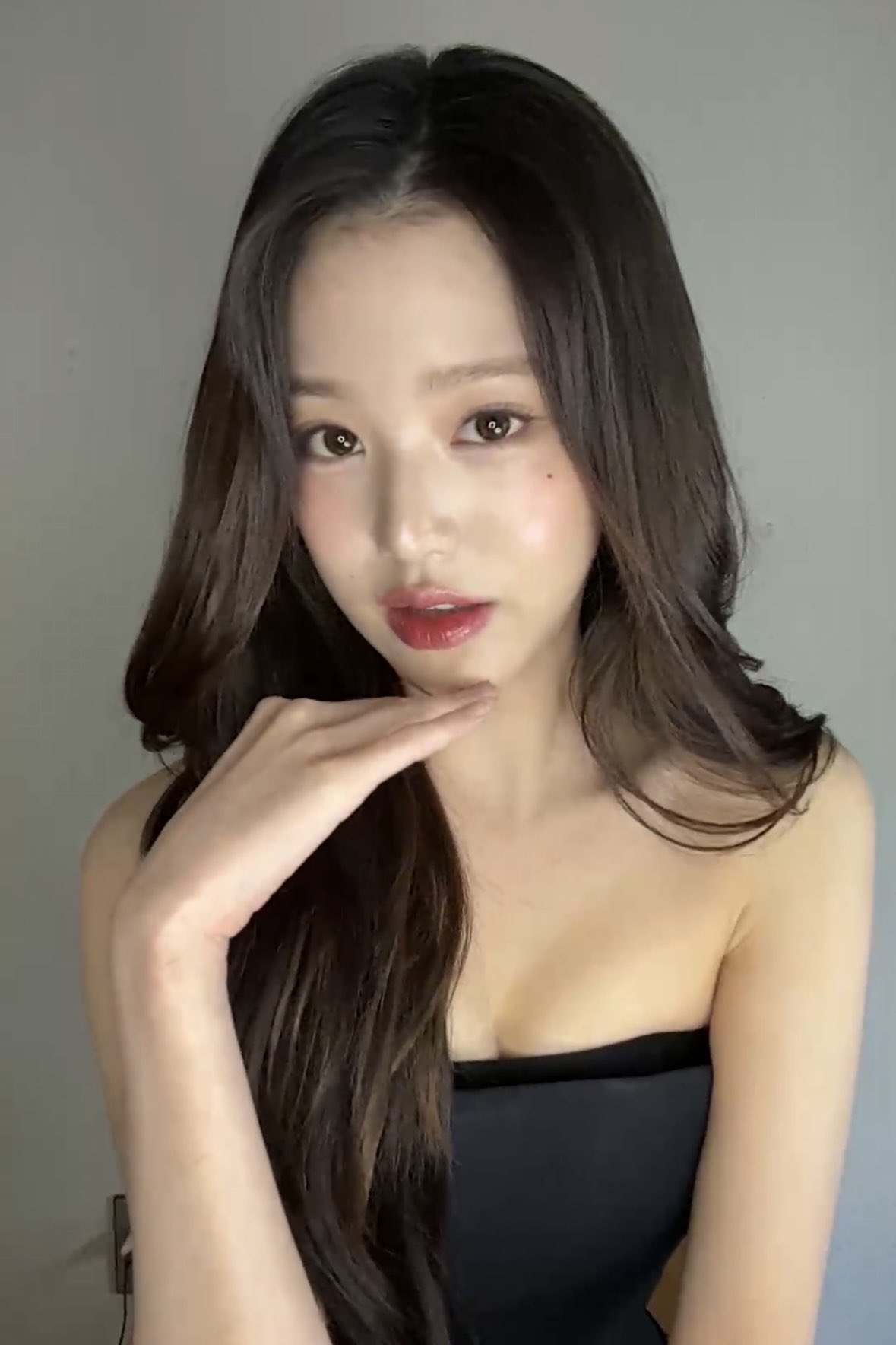 실시간 라이브 방송중인 아이브 장원영 얼굴