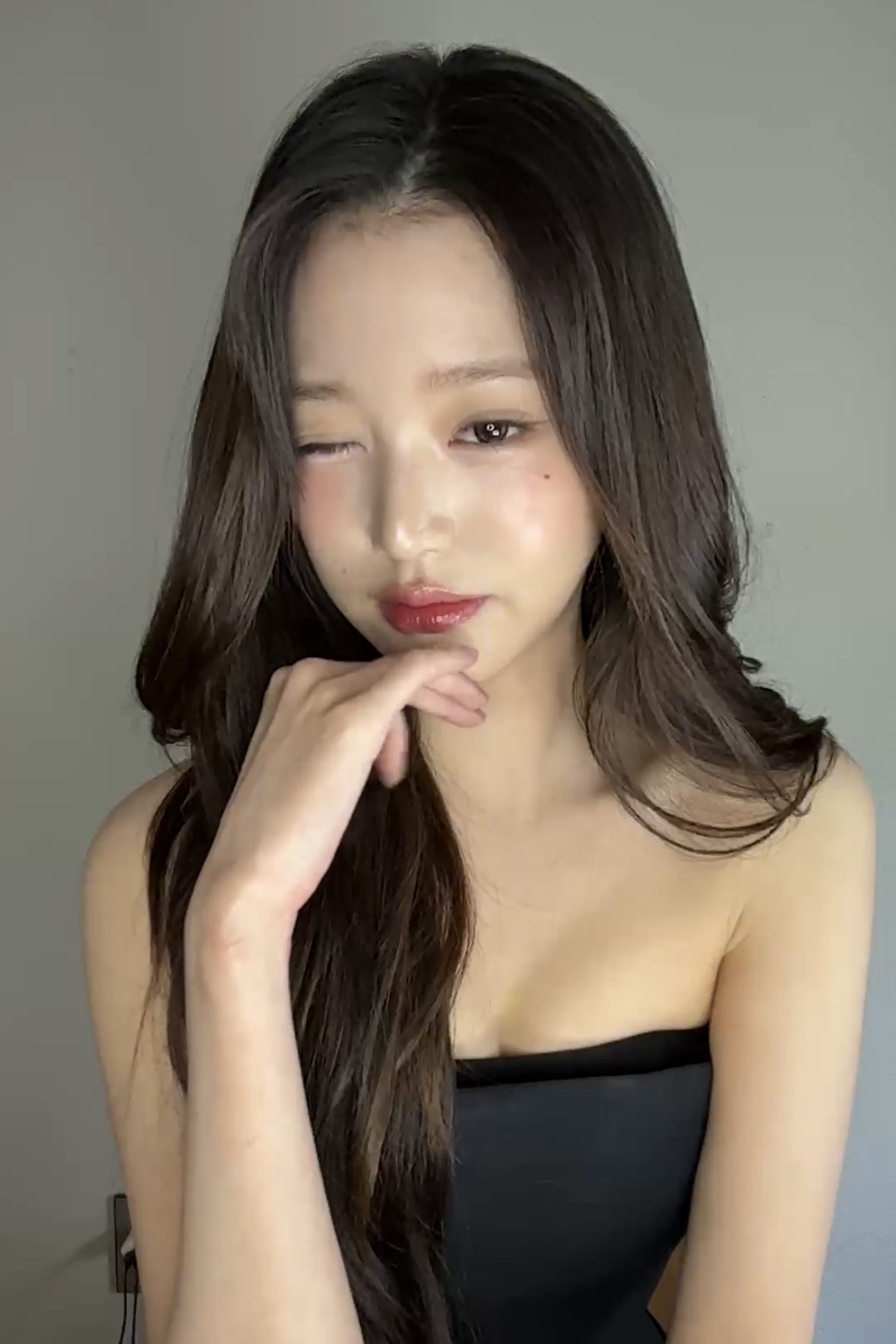 실시간 라이브 방송중인 아이브 장원영 얼굴