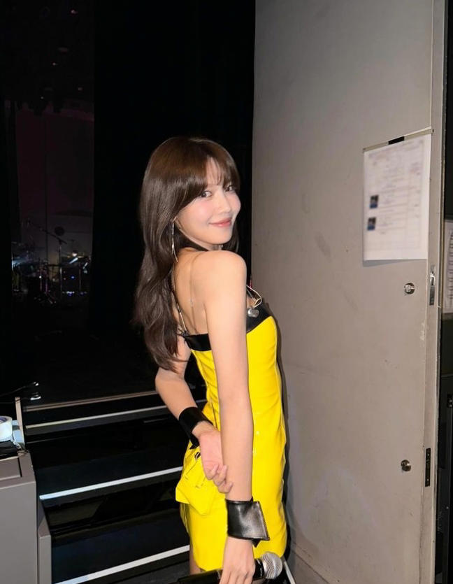 소시 수영 일본 솔로 데뷔 의상