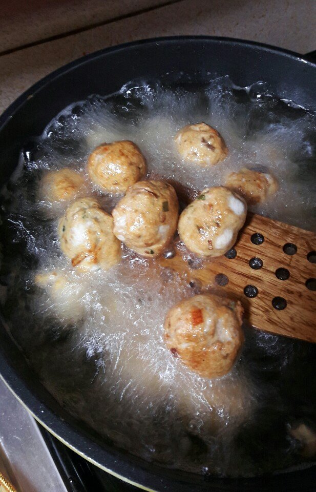 맛있는 최고급 수제어묵을 만드는 과정