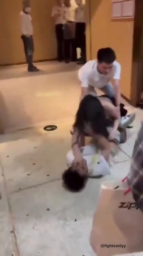ㅇㅎ?)현재 중국에서 유명해진 중남 폭행사건