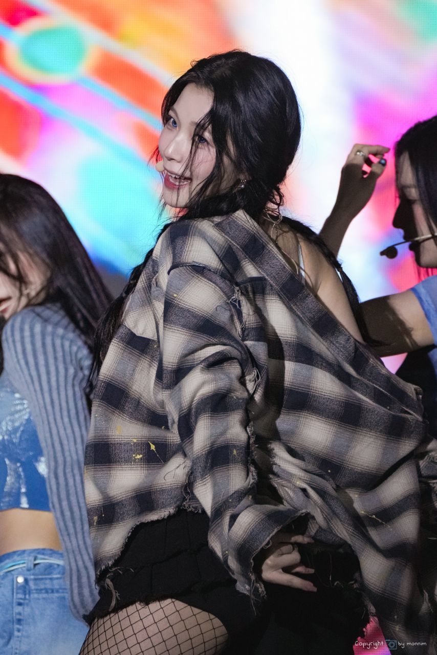 프로미스나인 백지헌
