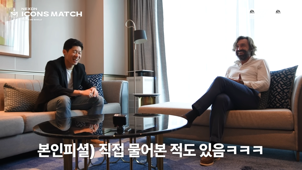 경기 중 박지성에게 왜 이렇게 따라다니냐고 물어봤던 피를로 ㅋㅋㅋㅋㅋ
