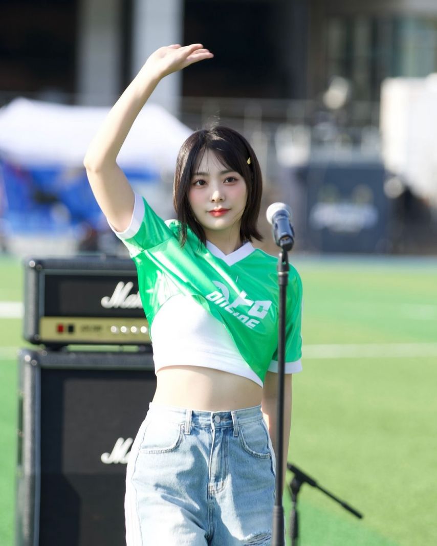 QWER 공식 인스타 사진