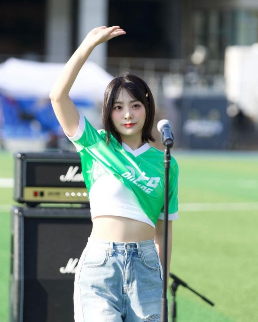 QWER 공식 인스타 사진