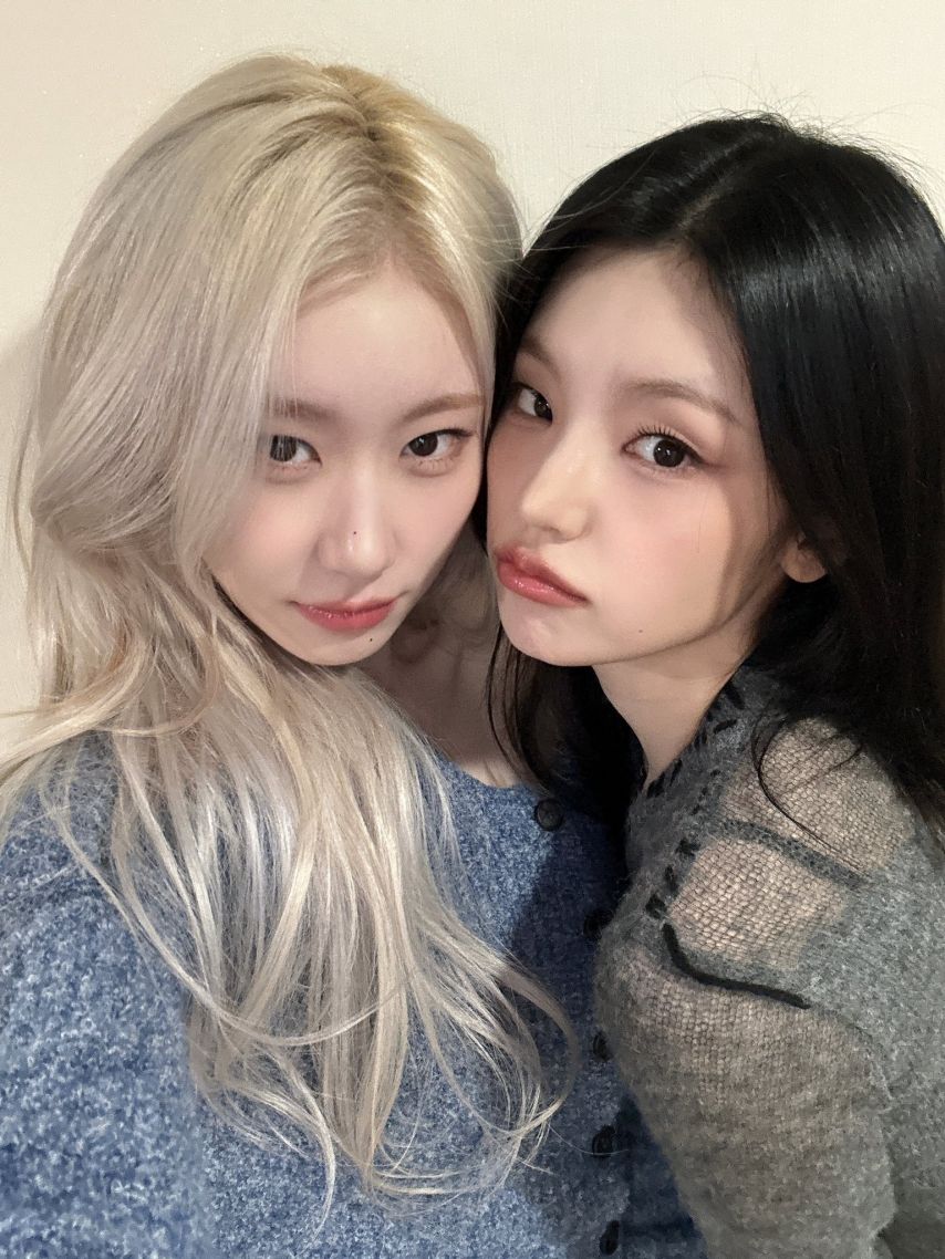 ITZY 2025 시즌그리팅 [Best Friends Forever] _ 러브게임