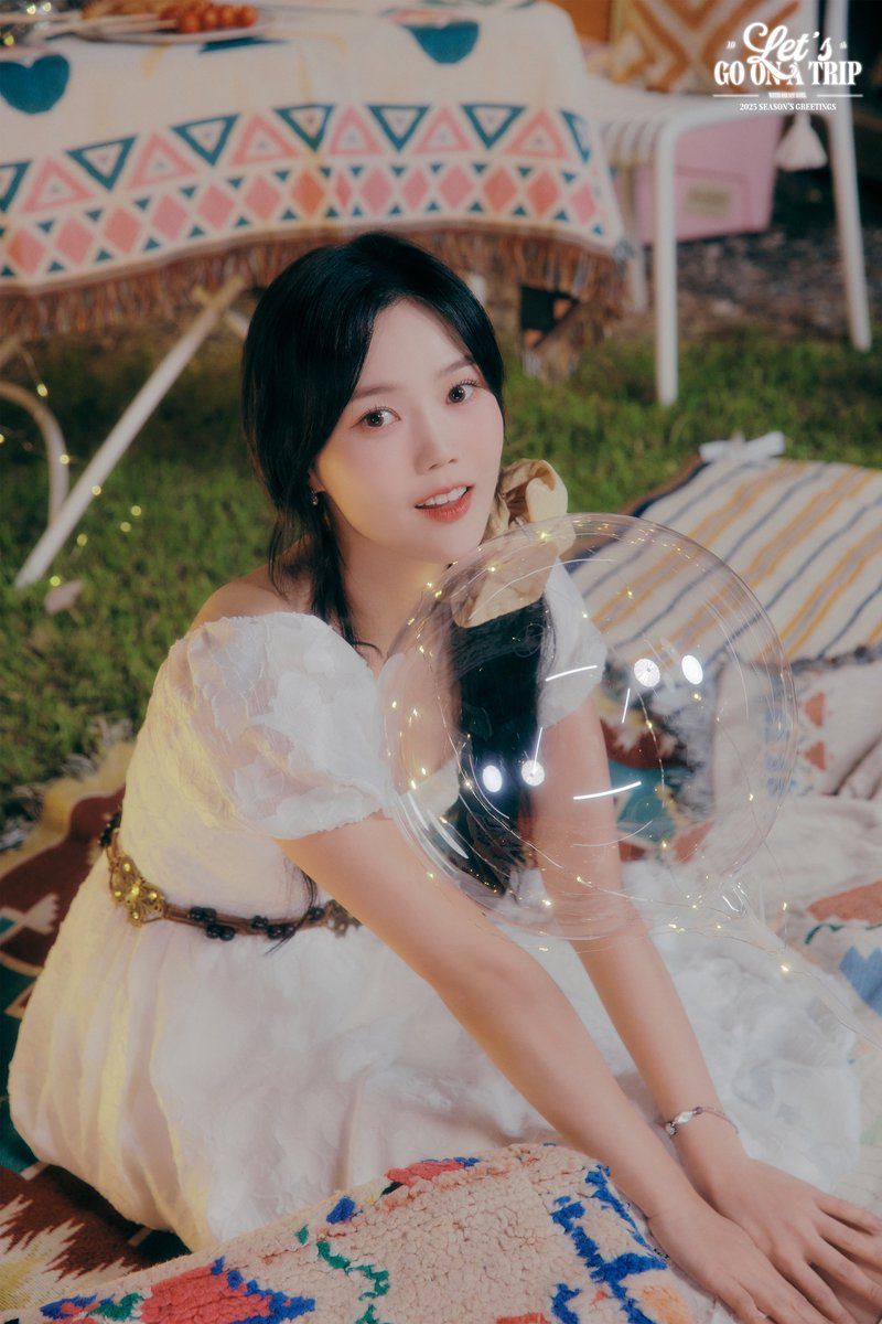 오마이걸(OH MY GIRL) 2025 SEASON'S GREETINGS [LET'S GO ON A TRIP]