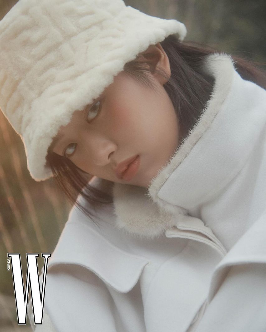 아이브 안유진 W