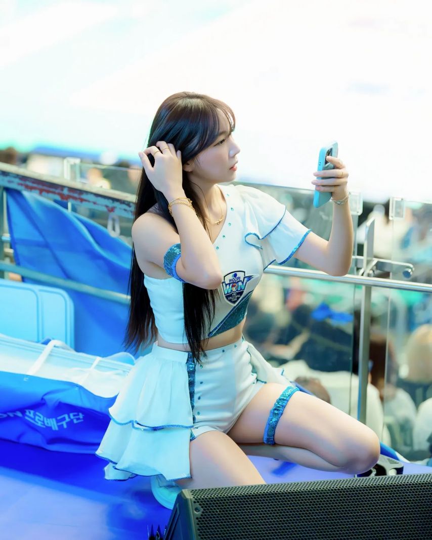 안지현