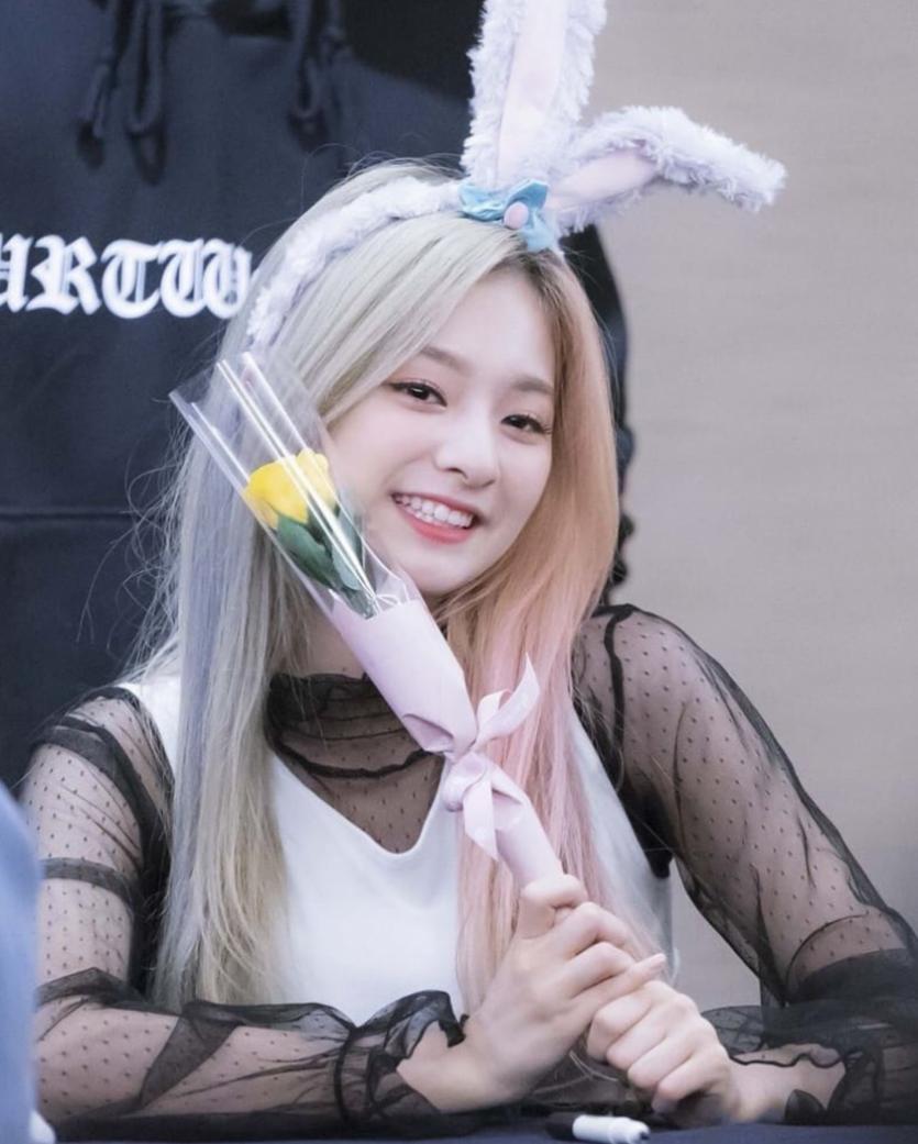 프로미스나인 이나경