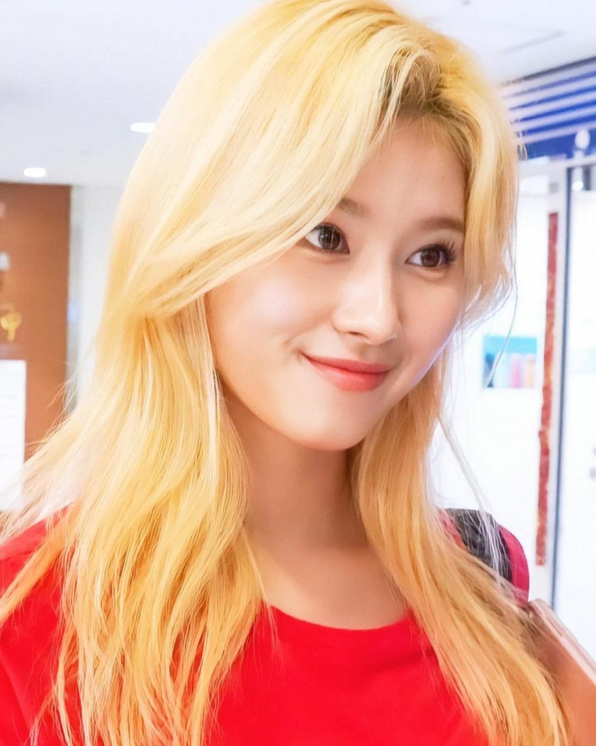 TWICE 사나