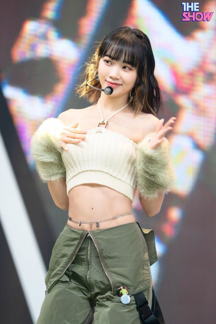 LE SERAFIM 김채원