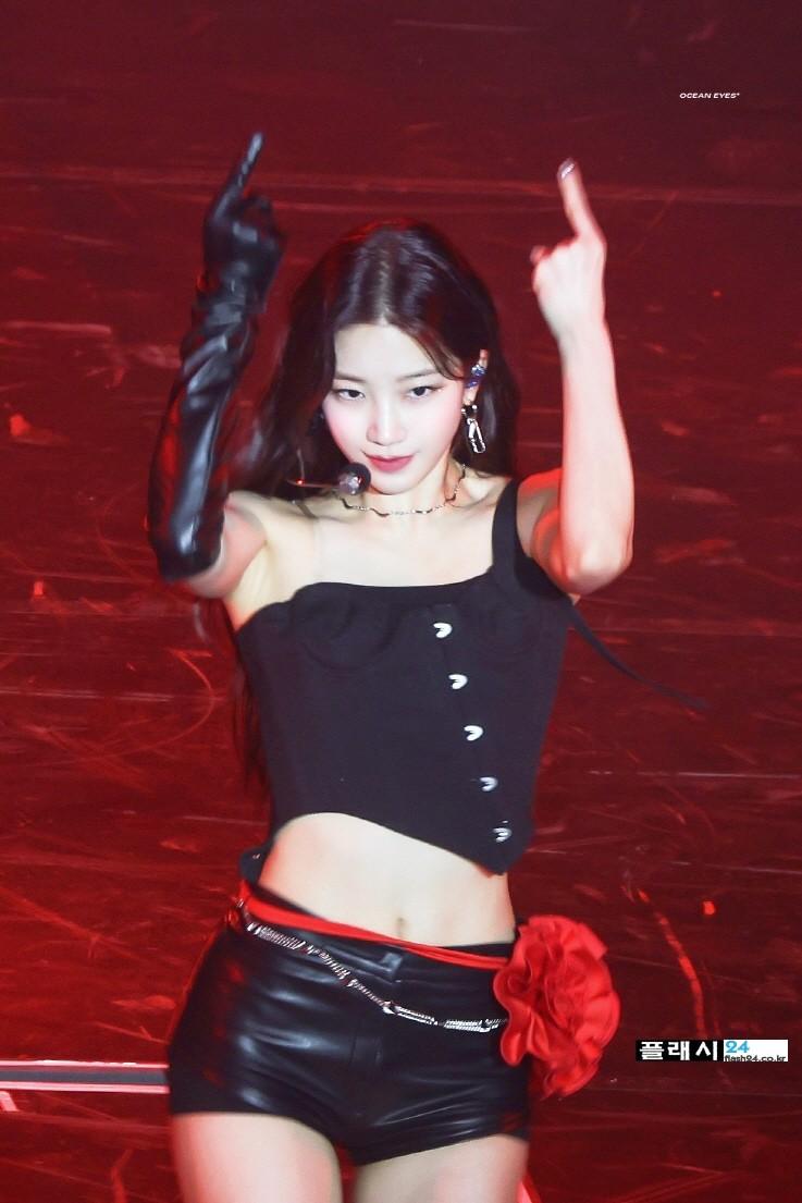 르세라핌 카즈하