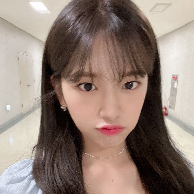 IVE YUJIN